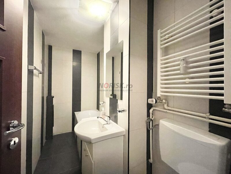 Viilor, garsoniera confort sporit, 41 mp, centrala, gata de mutat.